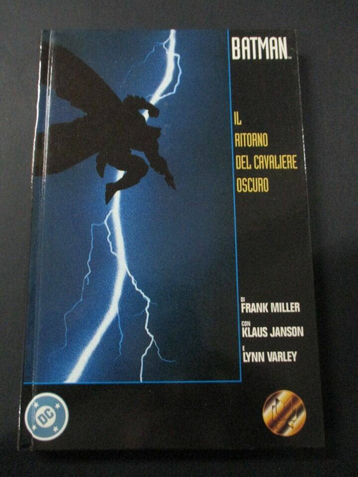 Batman Il Ritorno Del Cavaliere Oscuro - Frank Miller - Play Press - Cartonato