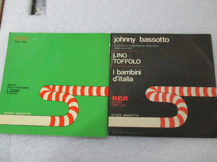 Lino Toffolo - Johnny Bassotto - 7" 45 Giri + Libretto Testo E Illustrazioni